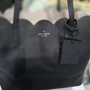 New Kate Spade black scallop-edge tote